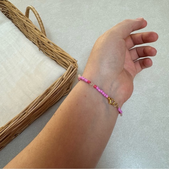 Rose Quartz Stars & Pink Seed Bead Stacking Bracelet With Gold Clasp 7 inches - Picture 3 of 5